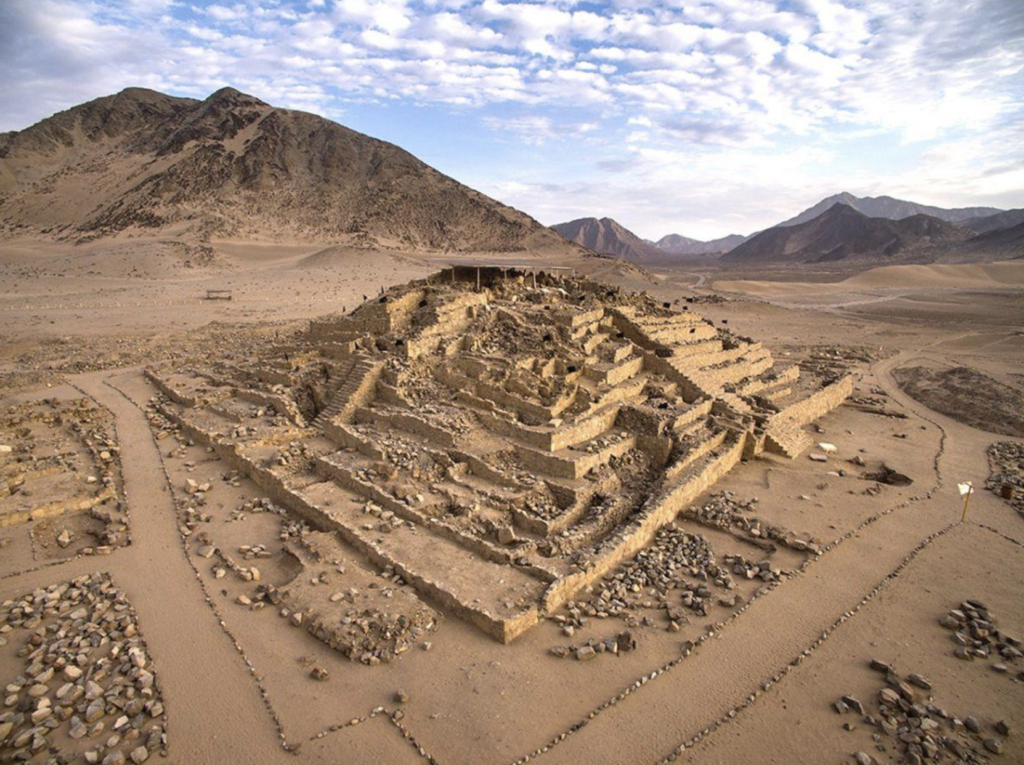 CARAL PERU PYRAMIDY